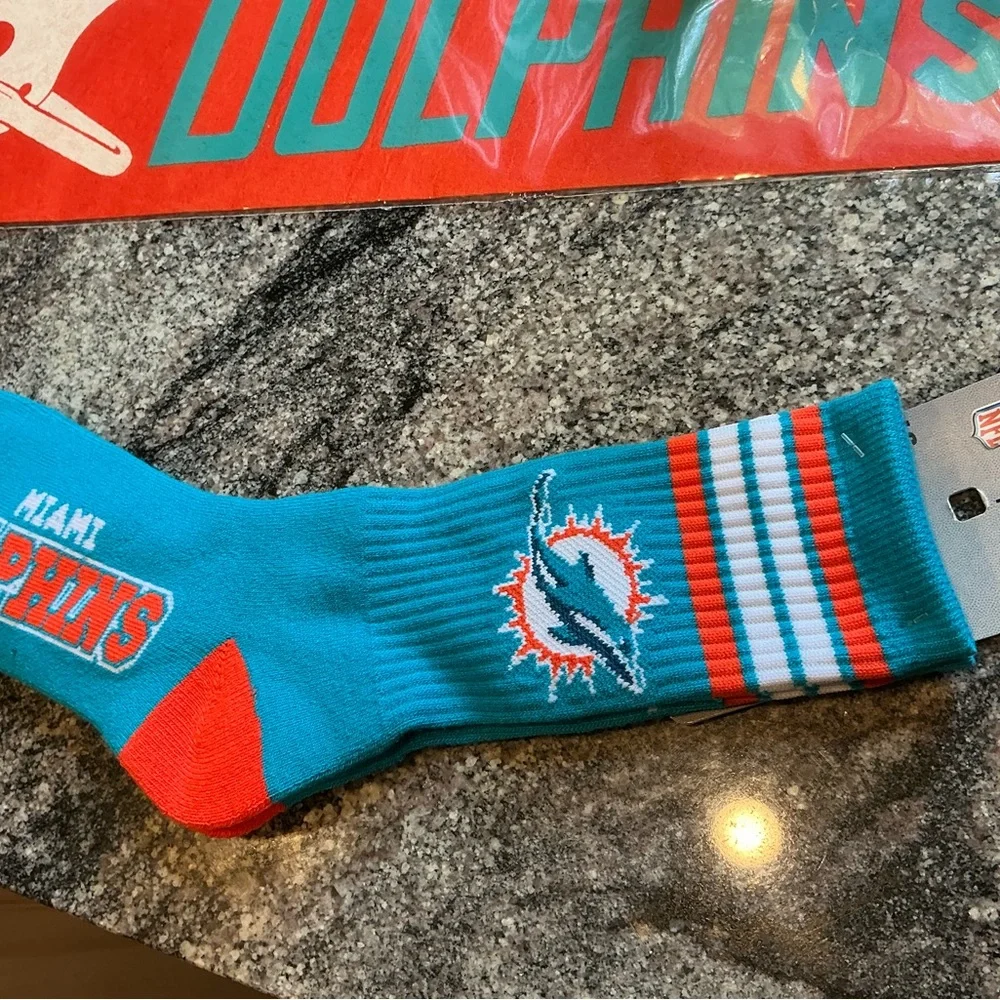 Miami Dolphins Fan NWT Bundle – Vintage Pennant, Socks, Cup & Sticker